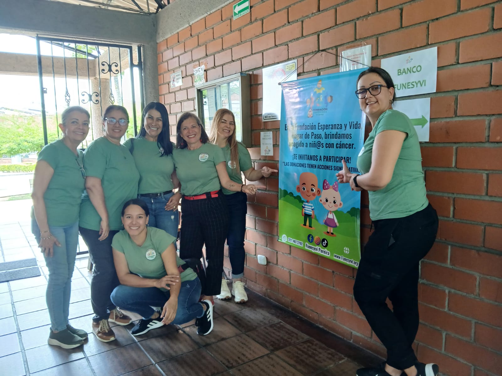 Voluntarios de la Fundación Esperanza y Vida